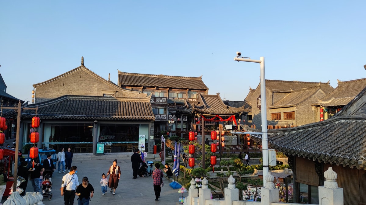 古镇的广场
